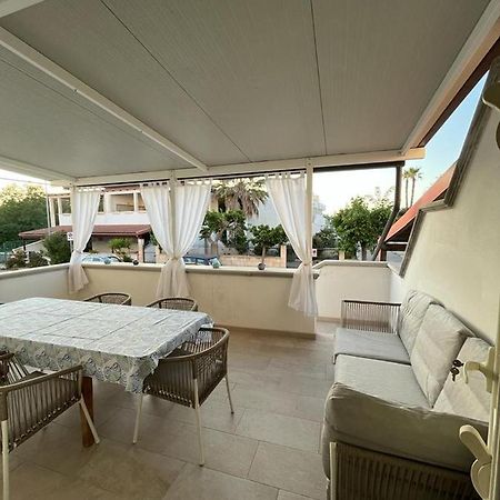 לידו מריני Villa Ticia A 100 Metri Dalla Spiaggia Con Parcheggio Privato מראה חיצוני תמונה